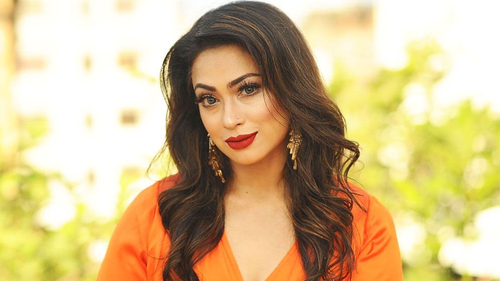 চিত্রনায়িকা পপিকে আইনি নোটিশ, কী অভিযোগ কে পাঠালেন